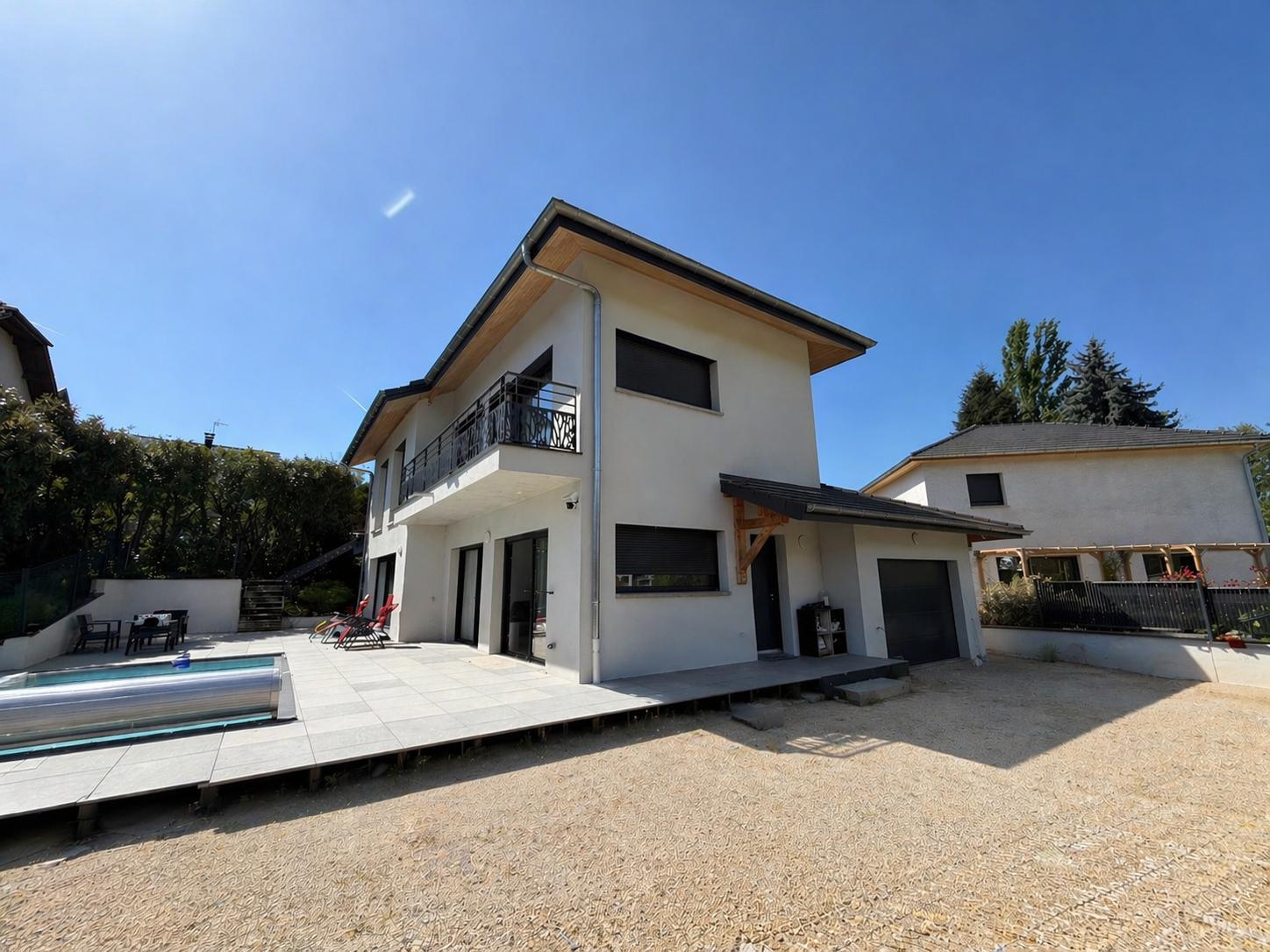 Maison 6 pièces 240 m² · à Chambery · 240 m² · 799 000 €